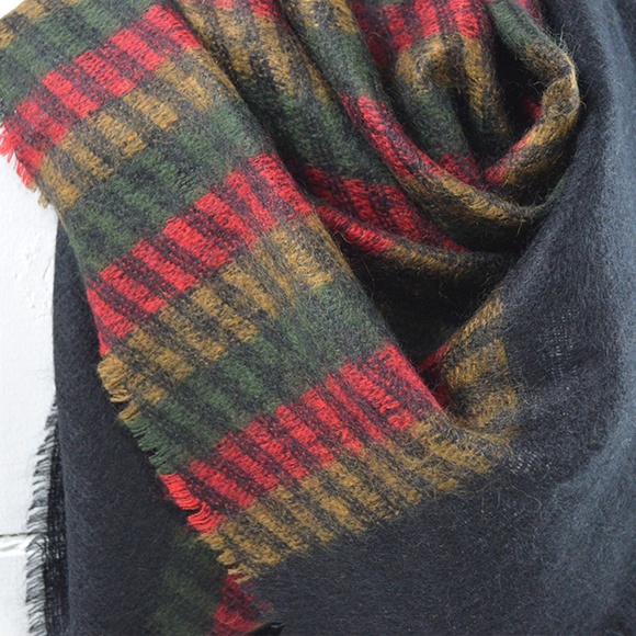 EMANUEL UNGARO STRIPED SCARF #170-295 - Picture 2 of 3